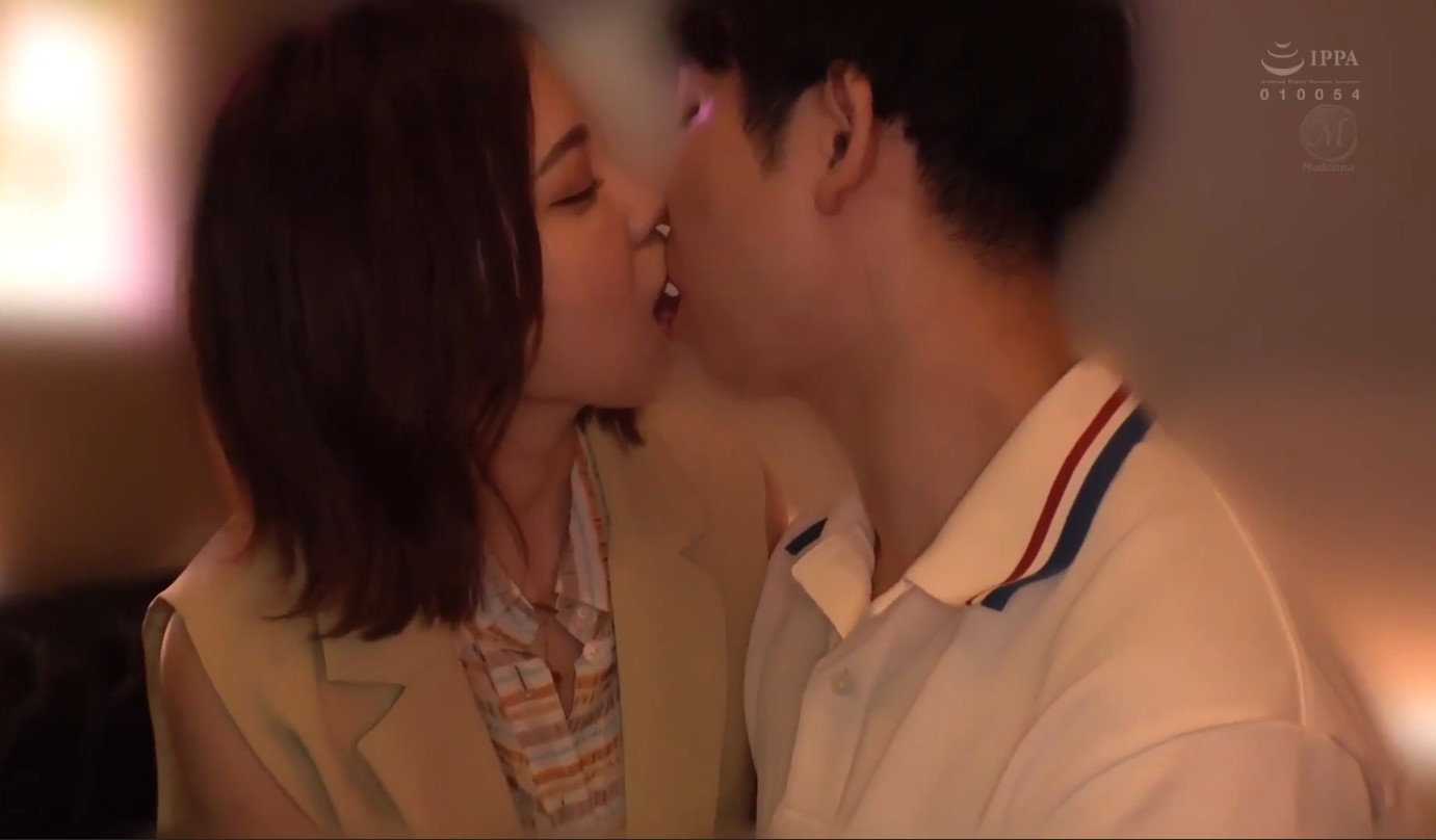[ACHJ-032] Yuki Yoshizawa “ฉันแน่ใจว่าคุณจะตกหลุมรักฉันภายในหนึ่งวัน ” จูบกลางแจ้ง